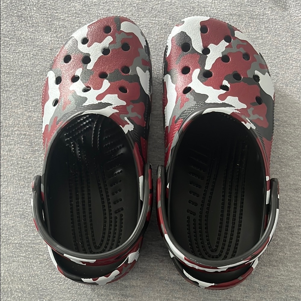 CROCS Kids Camo Sandals - Red, Black, White